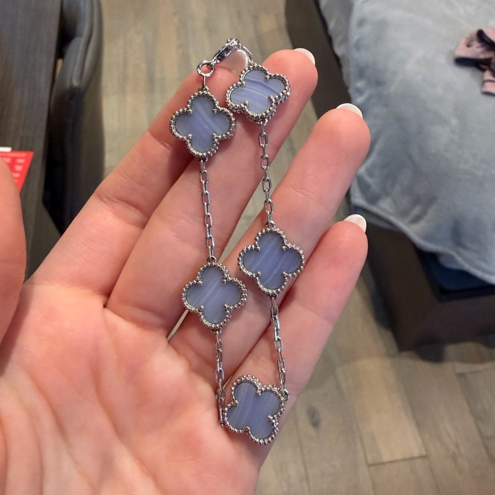 Elegant Silver and Gray Clover Bracelet